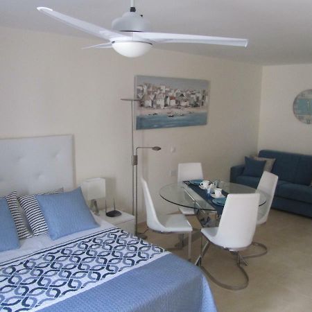 Los Cristianos Studio, Modern, Spacious, Pool,Wifi أرونا المظهر الخارجي الصورة